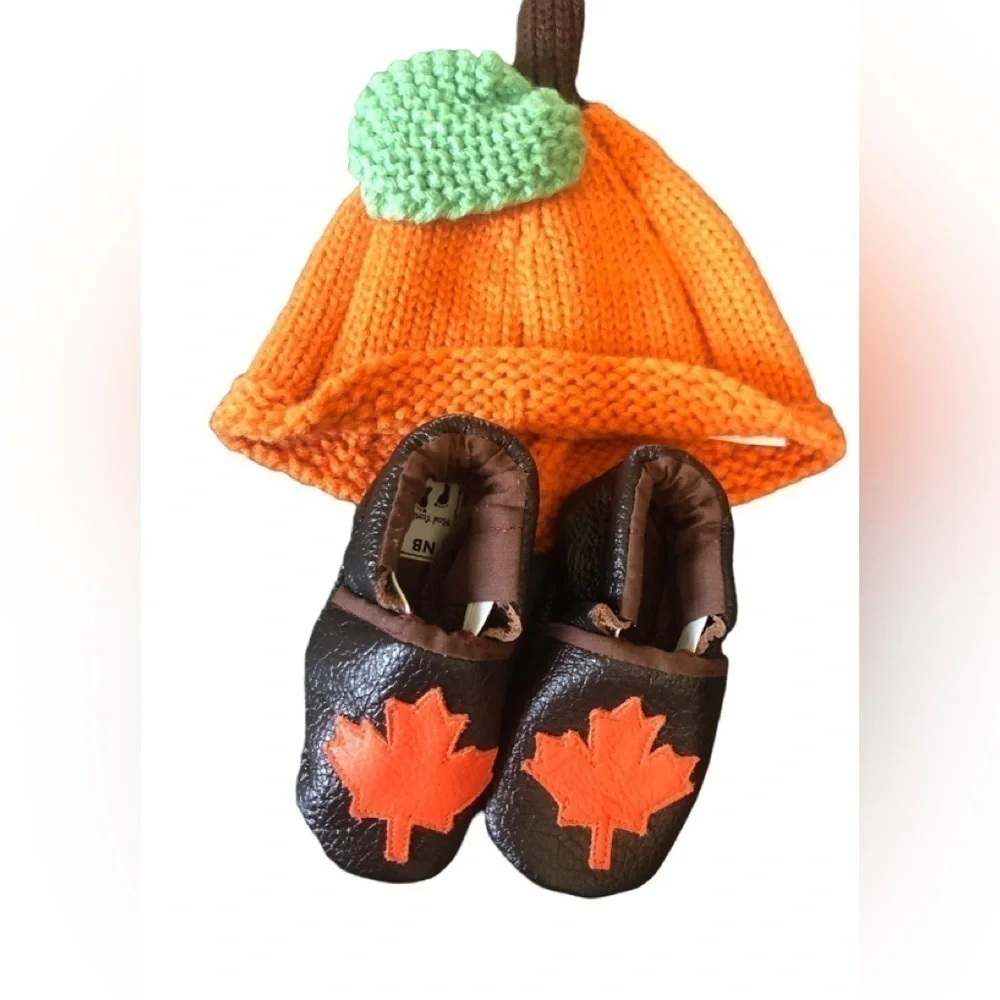 Newborn Fall Pumpkin Patch Photo Shoot Session Beanie Booties Leather Bootie NB